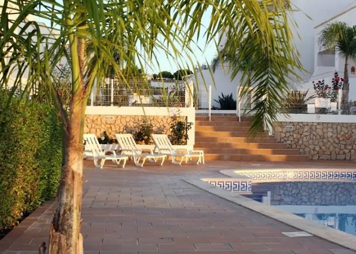 Quevin * 阿尔布费拉